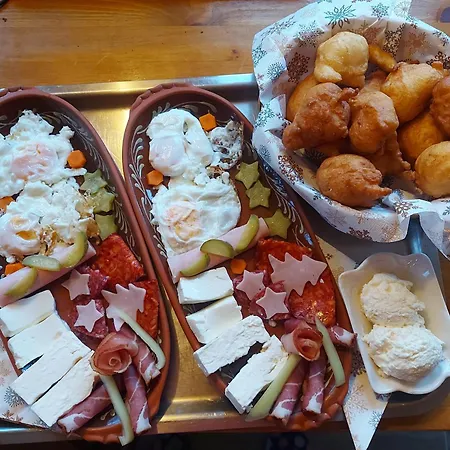 Tatil Evi Tarska Carolija Zaovine