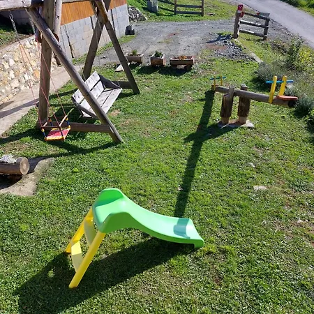 Tatil Evi Tarska Carolija Zaovine